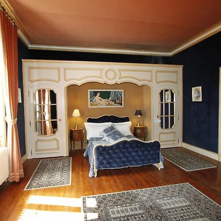 Chateau D'og Nocleg ze śniadaniem *