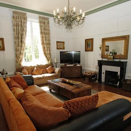 Chateau D'og Nocleg ze śniadaniem